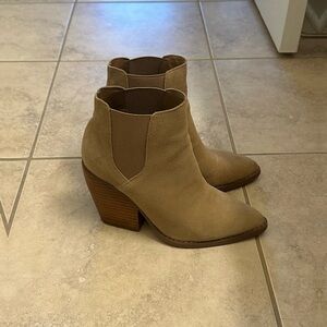 Suede chestnut BP Lex booties